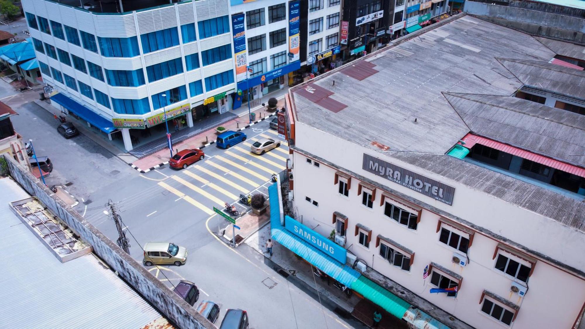 Myra Hotel Mersing Eksteriør bilde
