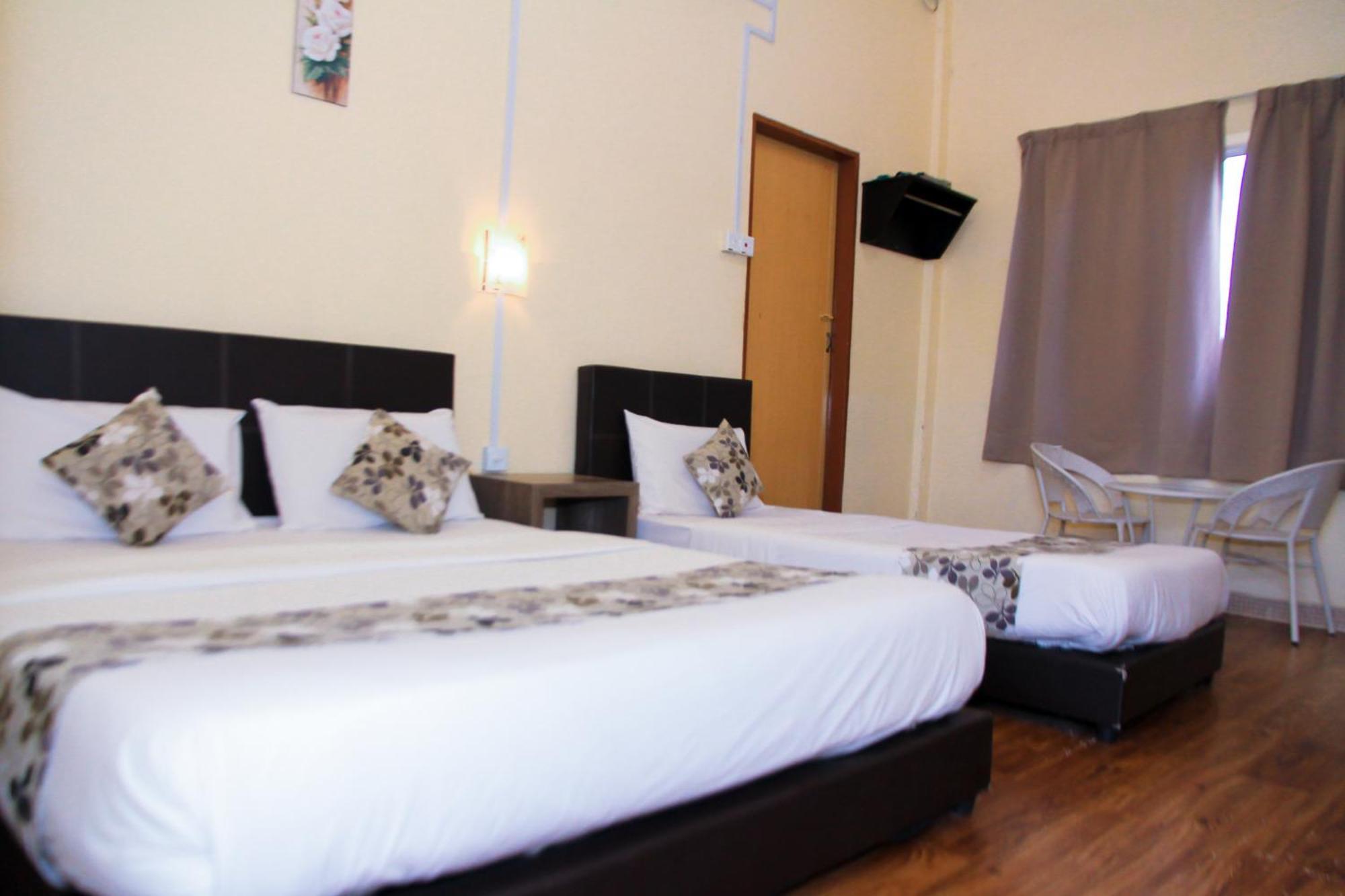 Myra Hotel Mersing Eksteriør bilde