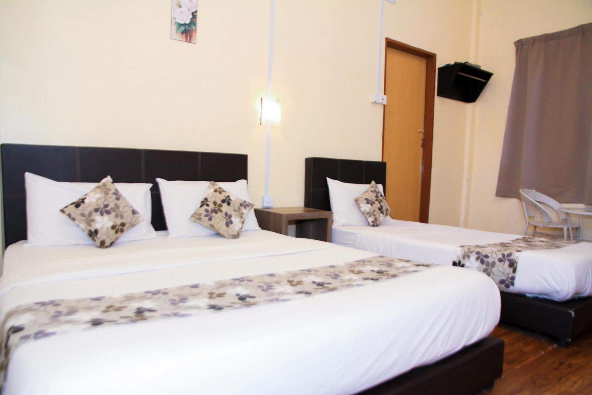 Myra Hotel Mersing Eksteriør bilde