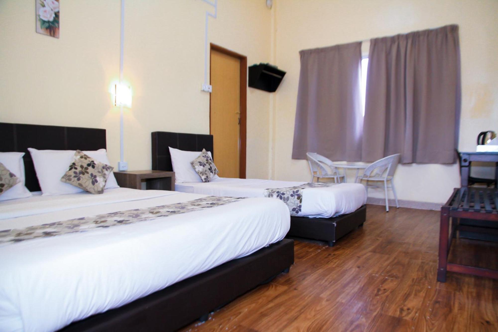 Myra Hotel Mersing Eksteriør bilde