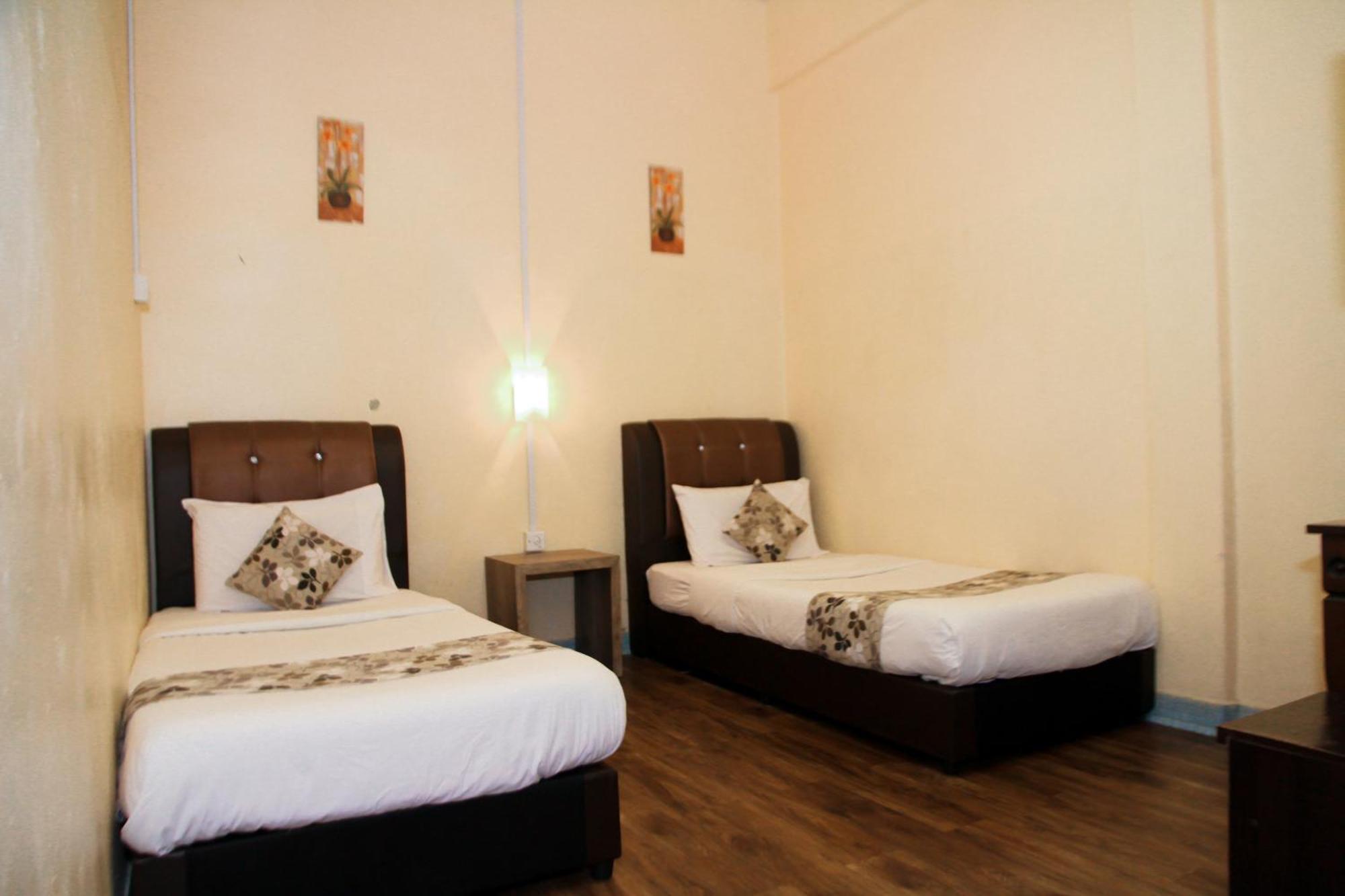 Myra Hotel Mersing Eksteriør bilde